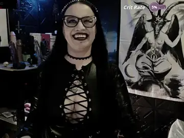 Stripchat Best live sex cam show of Evil_Queen_666