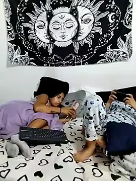 Stripchat Live Sex of emily_n_abby