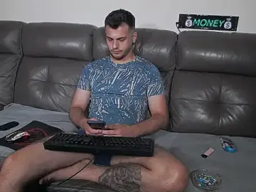 Stripchat Sex Cam of CrazyDom1