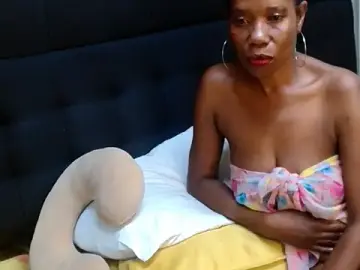 Stripchat Free Live Porn of SlenderMatureMilfx