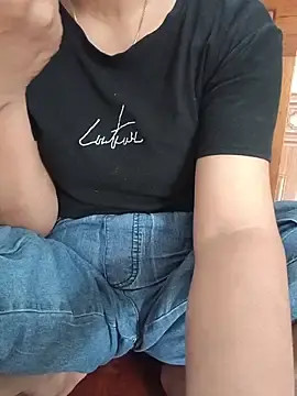 Stripchat Free Live Porn of Belle-ee