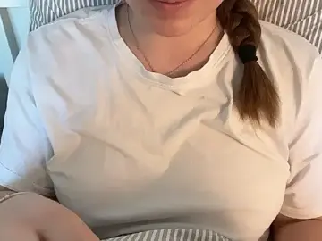 Stripchat Best Webcam of Lucyschickt