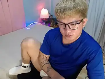 Stripchat Sex Chat of Fuckboii_intown