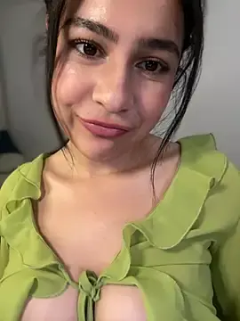 Stripchat Nude Webcam of CuteKira7