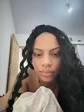 Stripchat Live Sex Cam of yyyara