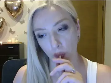 Stripchat Free Porn Cam of Wild_Silk_Desire