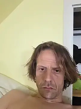 Stripchat Free Porn Cam of Danny543267