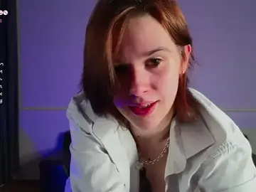 Stripchat Live Sex Cam of LoraPuffs