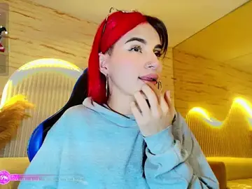 Stripchat Free Porn Cam of Moon_Red_r
