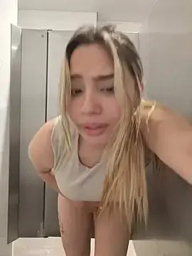 Stripchat Adult Webcam of Bebitafiu