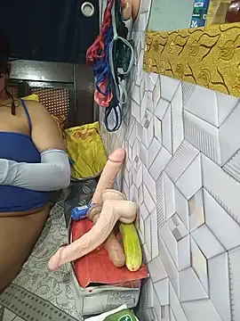 Stripchat Watch Live Sex Cams of tina8th