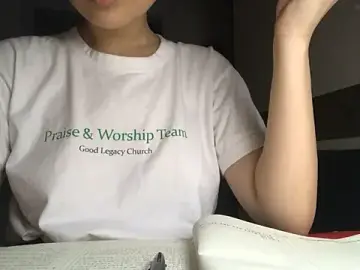 Stripchat Live Sex Cam of hypekittyboy