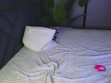 Stripchat Best live sex cam show of TrishaRey