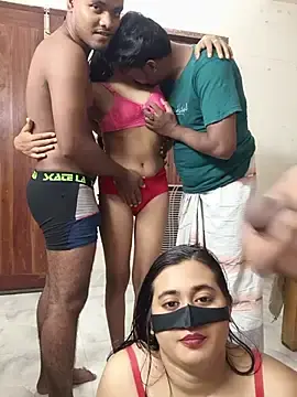 Stripchat Free Porn Cam of Russian_Queen_mala_Thakur