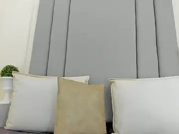 Stripchat Watch Live Sex Cams of CannelaSmith