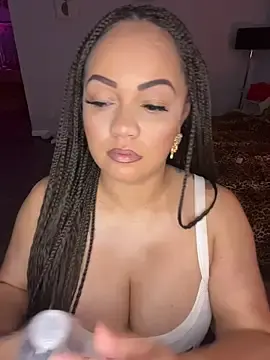 Stripchat Free Live Porn of DestineeJayde