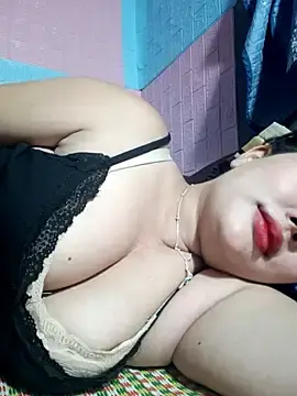 Stripchat Sex Cam of Irene-01