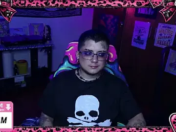 Stripchat Live Sex Cam of masterkevinftm