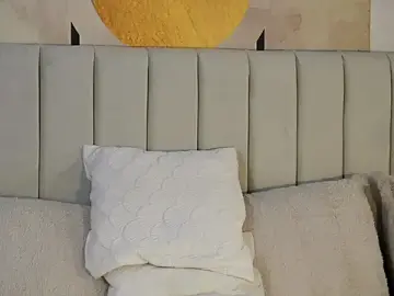 Stripchat Free Live Porn of MiaJolie_