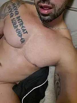 Stripchat Adult Webcam of badbrown