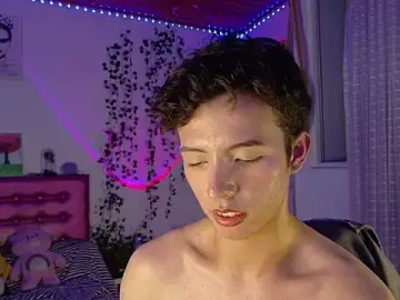 Stripchat Live Sex Cam of Dani_Dancer