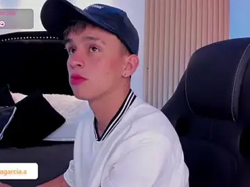 Stripchat Best live sex cam show of LiamWildx20