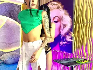Stripchat Watch Live Sex Cams of Miss_Isa_