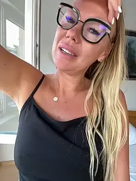 Stripchat Nude Webcam of michele_nolimi