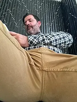 Stripchat Adult Webcams of Hairy_Dad86