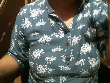 Stripchat Live Porn of UrsMansi