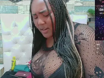 Stripchat Sex Cam of Skylernaomi