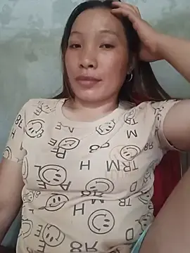 Stripchat Sex Cam of Evelyn-n