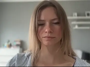 Stripchat Sex Cam of MillieShow