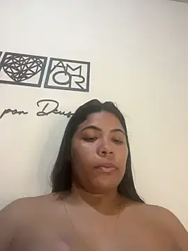 Stripchat Live Sex Cam of ZahraAmira_