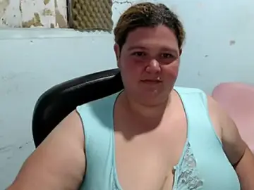 Stripchat Adult Webcam of bbwsquirt
