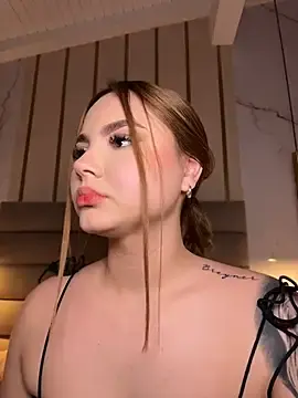 Stripchat Nude Webcam of Beella1_