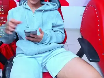 Stripchat Free Porn Cam of alex_477