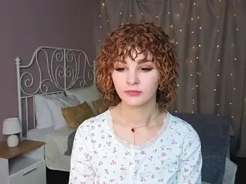 Stripchat Adult Webcams of Kira__Fluffy