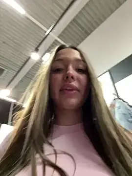 Stripchat Nude Webcam of barbiehumpxxx
