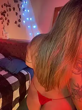 Stripchat Adult Webcam of Lindalatina2001