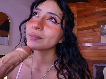Stripchat Free Porn Cam of amber_curly