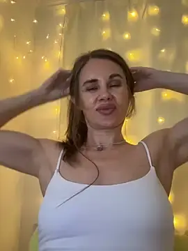Stripchat Free Live Porn of LucieMack