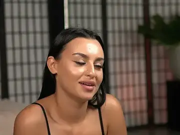 Stripchat Live Sex of ElllaLuxe