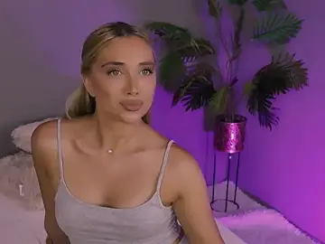 Stripchat Free Porn Cam of JessieClarks