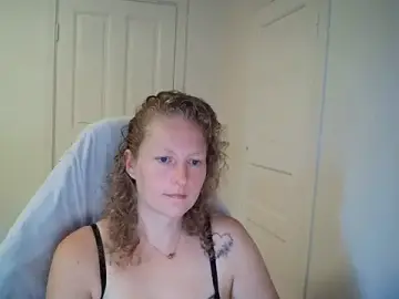 Stripchat Live Sex Cam of Girlnina-1995