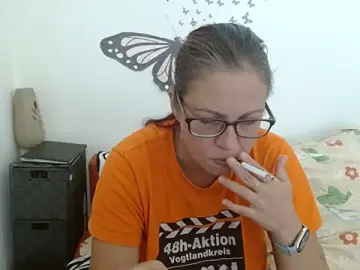 Stripchat Live Sex Cam of LadyHellene