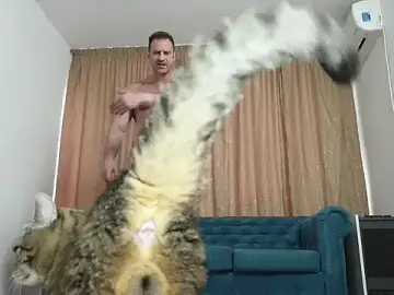 Stripchat Live Sex Cam of BLOND_GOD