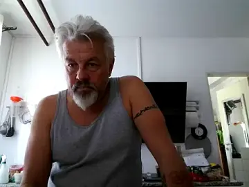 Stripchat Sex Cam of Berg_Boy