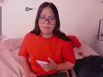 Stripchat Live Sex Cam of Briana_Goldd