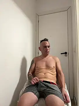 Stripchat Best live sex cam show of mateocali25